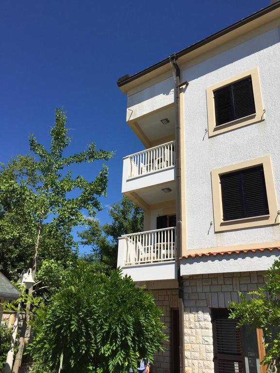 Apartments Papalinna By Moro مالينسكا المظهر الخارجي الصورة