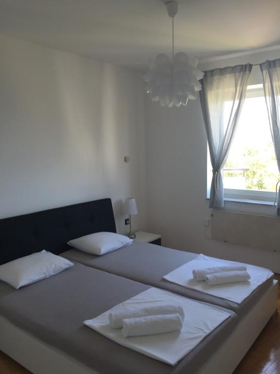Apartments Papalinna By Moro مالينسكا المظهر الخارجي الصورة